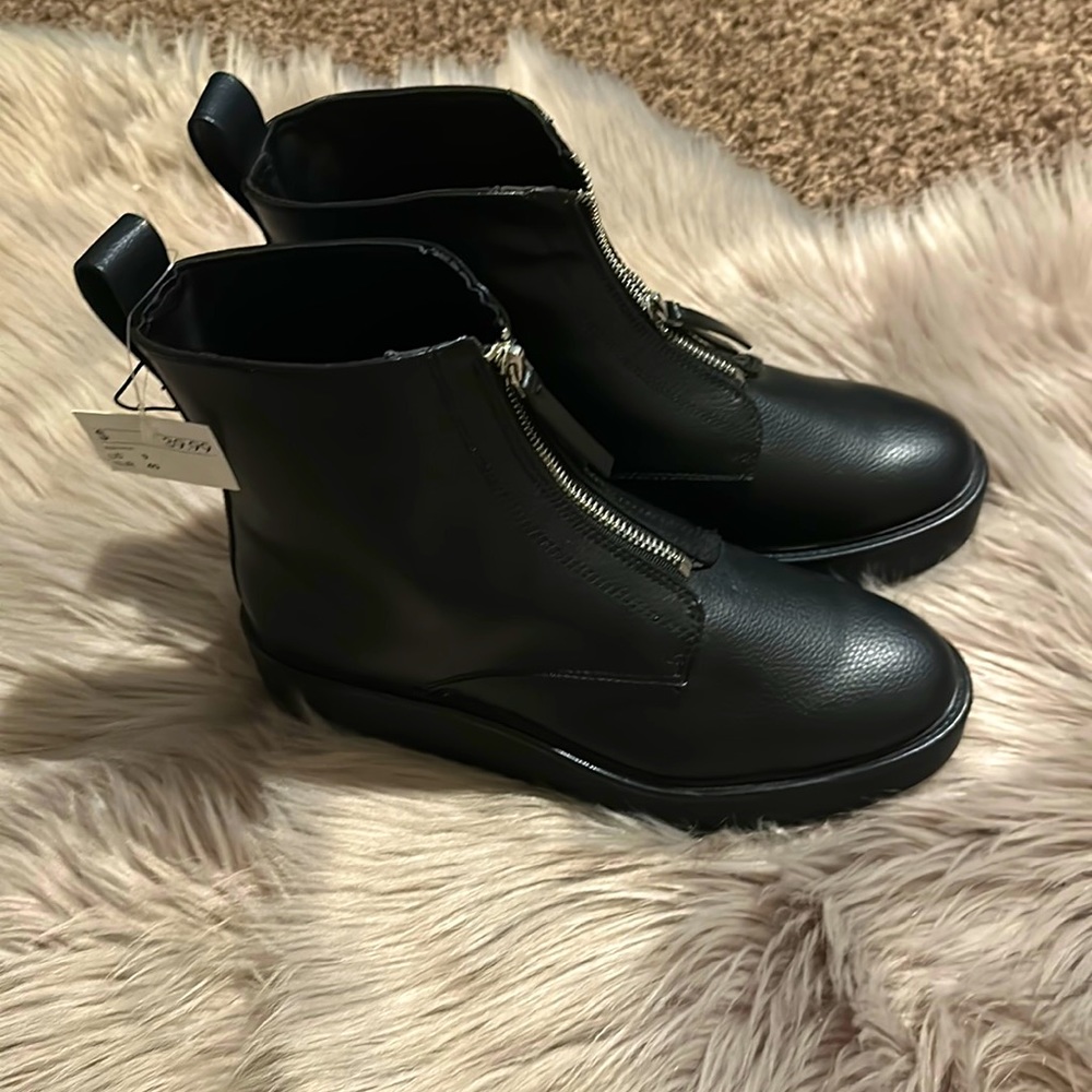COPY - H&M boots brand new